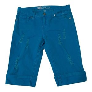 U-51 Woman’s Capris